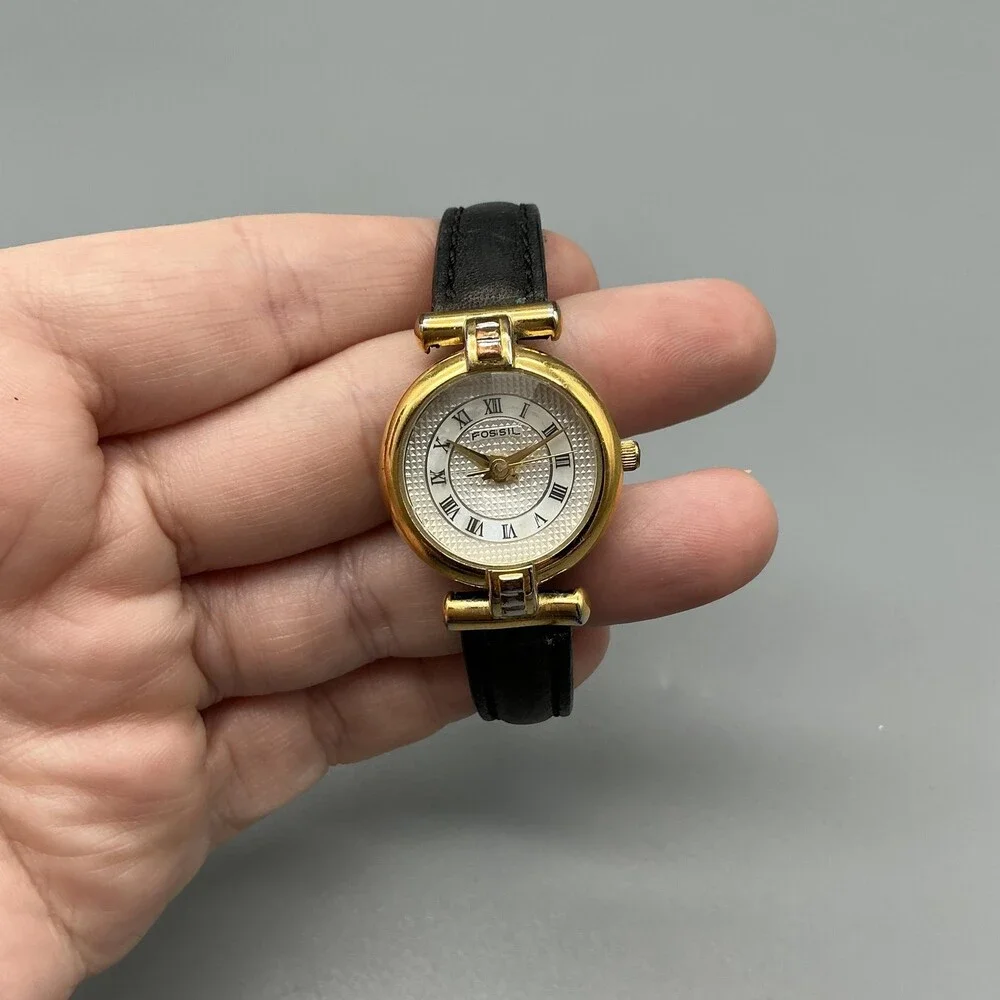 Vintage Fossil Womens Watch 24mm Gold Tone Black Leather PC-9275 New Battery
